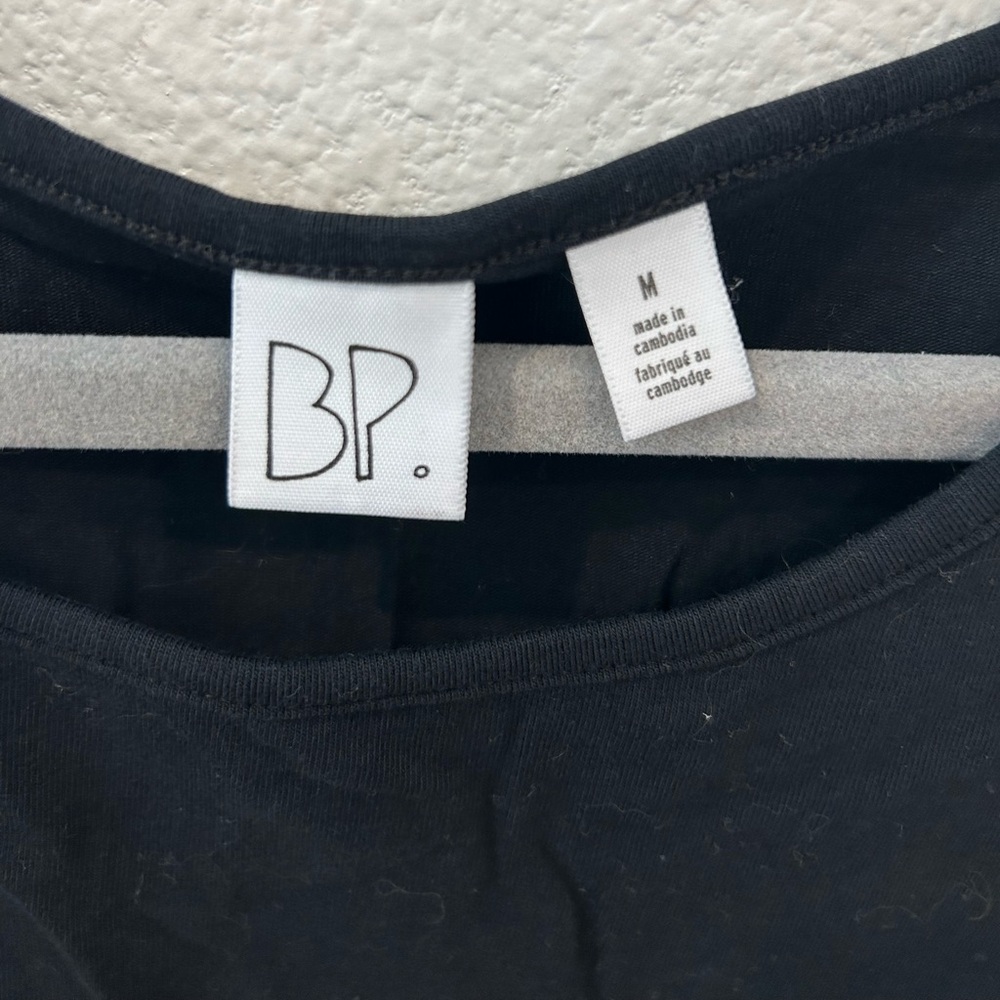 BP Crop Top, M - Picture 2 of 3